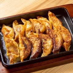 鉄鍋餃子 中　(12個)