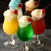 【女性に人気のレトロサワー♪】どこか懐かしいレトロサワー「青空レモンサワー」やメロンソーダにアイスを乗せた「大人のメロンサワー」など、女性に人気のレトロサワーも豊富に取り揃えております♪ノンアルコールドリンク・カクテルも豊富にご用意しておりますので、お酒が強くない方も安心してお楽しみいただけます!