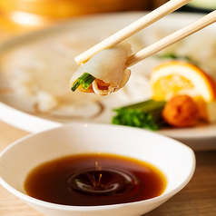 【期間限定コース】とらふぐの醍醐味を味わい尽くすふぐコース。冷ヒレ酒のお土産付特別コースのご用意ありの写真
