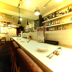 カウンター席