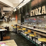 デザイナー監修のお洒落な店内♪忘新年会や仕事帰りのサク飲み、デート使いにも是非ご利用ください◎