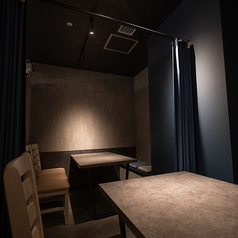 4人でご利用できるテーブル席ございます!