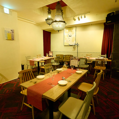 最大30名様まで貸切を受け付けております。詳しくは店舗までご連絡ください!立食時は50名まで可能です。(最大着席はカウンター、個室も含まれます)その他、10名様前後の半貸し切りも承れます。