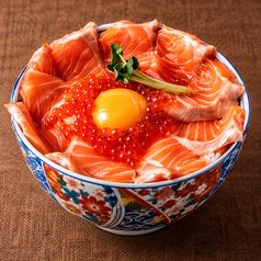 サーモンいくらの極上丼
