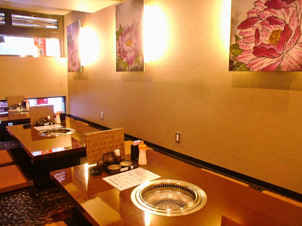 ご宴会は最大32名まで。ご要望がございましたらご連絡ください。