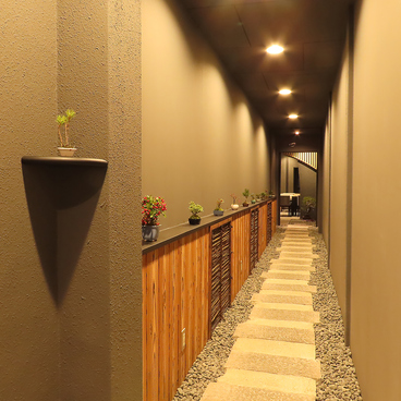 美食 BEE SHOCKの雰囲気1