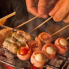 【備長炭で焼き上げる】自慢の博多串焼きは絶品!