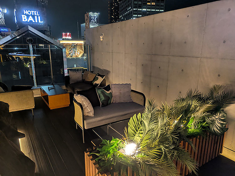 夜景 × シーシャ、最高の組み合わせ。