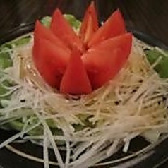 まるごとトマトと大根サラダ