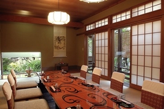 掘りごたつ個室は20名・16名・8名・4名など多様なシーン別でご利用いただくのが便利です。