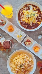 前菜3種、スープ、ドリンク付き選べるランチ