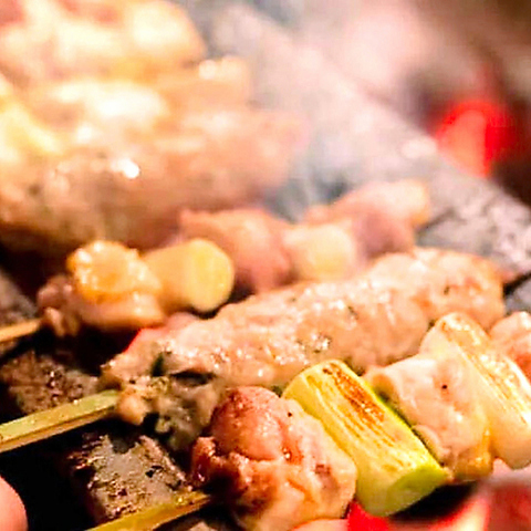 駅近でアクセス抜群！新鮮な朝締め鶏を使った自慢の絶品焼き鳥