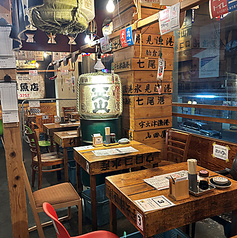 2名席を14卓ご用意しております。会社帰りにお一人でお立ち寄りいただくもよし、同僚とのサク飲みにもぴったりです!24時まで営業しておりますので、2軒目のご利用にもおすすめです。