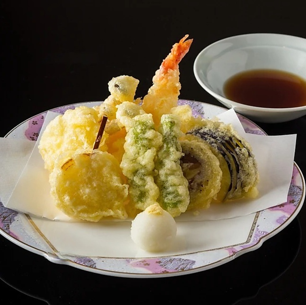 季節の天婦羅をご用意しております