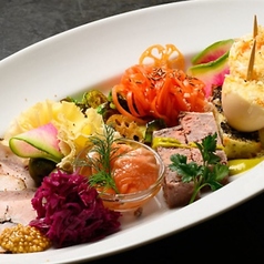 まずはこの一皿！☆前菜盛り合わせ