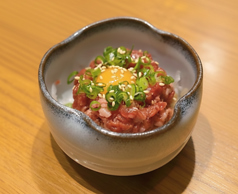 和牛タルタルユッケ