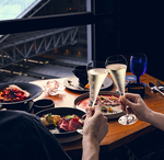 【 スタンダートディナーコース 】　 デートにぴったりの季節の食材を取り入れた一番人気のコース