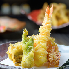 旬菜の天ぷらの写真