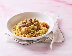 炭焼きチキンのガーリックバターピラフ