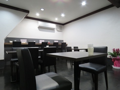 テーブル席は2名様～