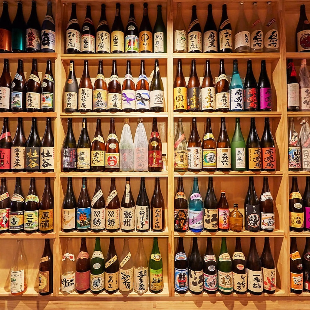 ビールをはじめワイン、カクテル、焼酎、日本酒など全70種類以上の飲み放題メニューをご用意