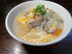 お肉以外も自慢の料理が豊富！！