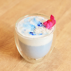 ブルーココナッツラテ