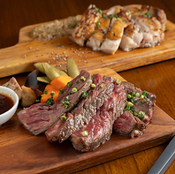 こだわりの飼料で育てられた葡萄牛のステーキも人気！