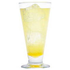 パインアップルソーダ（沖縄パインシロップ + 津軽りんごシロップ + ソーダ）　