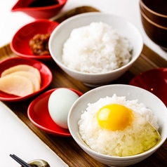 こだわり卵のたまごかけご飯　（日本）