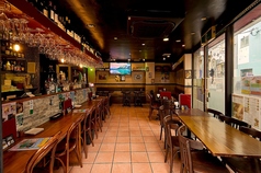 炭火焼&ワインバル イロリアの雰囲気3