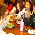 もちろんみんなでワイワイ美味しい料理と酒に舌鼓を打つも良し◎