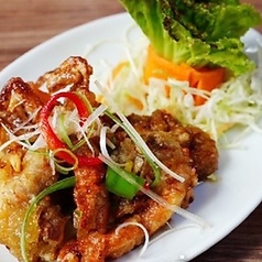 プーニムパッカティアム（ソフトシェルニンニク炒め）