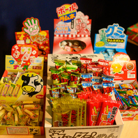 お酒にピッタリ！駄菓子もございます