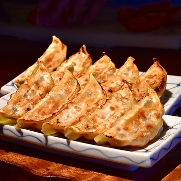 餃子屋台さんくみ 立川グリーンスプリングス店のおすすめ料理1