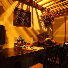 【1Ｆ】横並びでデートや友達同士のサク飲みにおすすめ♪