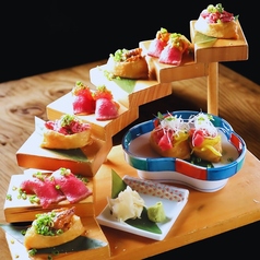 名物！和牛肉寿司と 創作スシの階段盛り2749円⇒2480円！