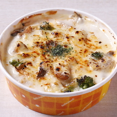 県産米粉を使用したグリルチキンと季節野菜のクリーミードリア　～本日のスープ付～