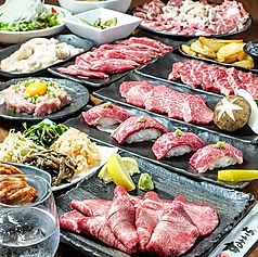 自慢のお肉と料理が一気に楽しめる飲み放題付きコース★