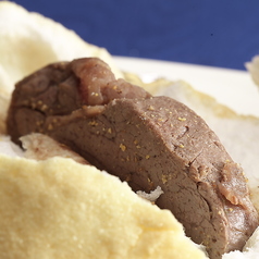 当店名物最上和牛フィレ肉シャトーブリアンの岩塩焼き