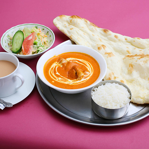 本場仕込みのインドカレーとネパール料理を楽しめるエベレストカレーハウス