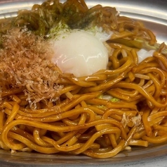 昭和の屋台焼きそば 温玉のせ