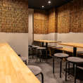 最大20名様まで対応可能な店舗貸切！立ち飲み席をなくし全席ゆったり座れるお席を完備したことで、ご宴会もより快適にお楽しみいただけます。歓送迎会や会社宴会、仲間内の集まりなど特別なイベントに最適。アットホームで魅力的な空間をまるごと独占して盛り上がりましょう！
