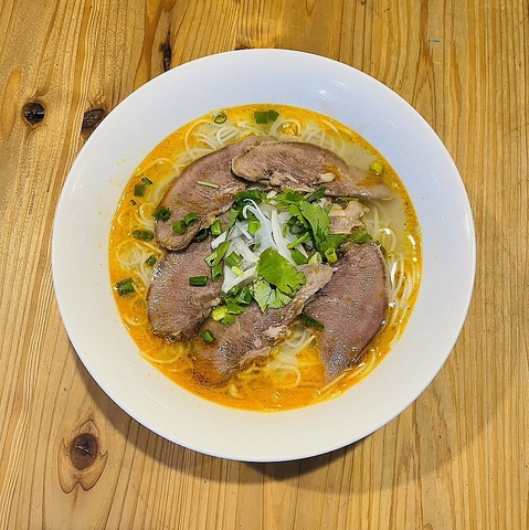 花園駅徒歩三分！ダナン出身のシェフが手掛ける本格ベトナム料理をご賞味ください！