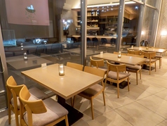 窓側のお席で開放感たっぷりです♪