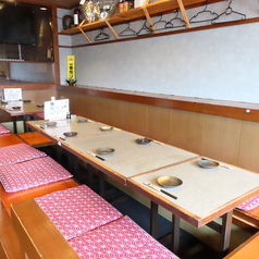 最大20名様まで人数調整してご利用可能なお席です。