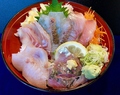 料理メニュー写真 地魚丼