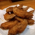 料理メニュー写真&nbsp;手羽先唐揚げ(2本)