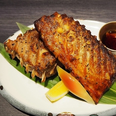 鮪ヒレのスペアリブ