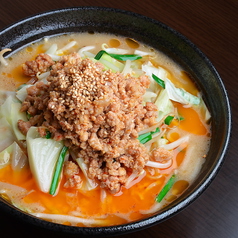 焼肉屋さんの野菜たっぷり担々麺